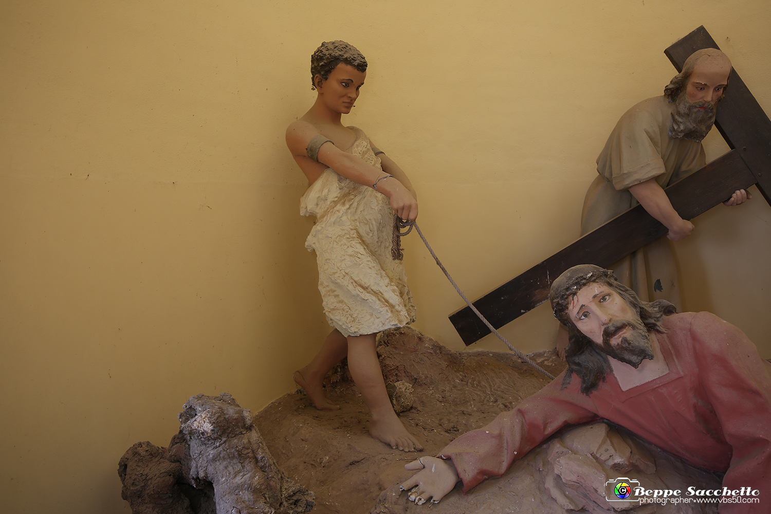 VBS_6720 - I Piloni della Via Crucis del Sacro Monte di Montà d'Alba.jpg